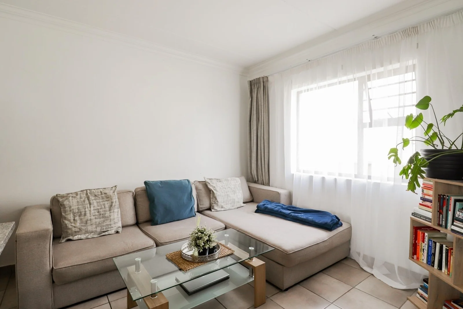 Modern Apartment Available for Rent