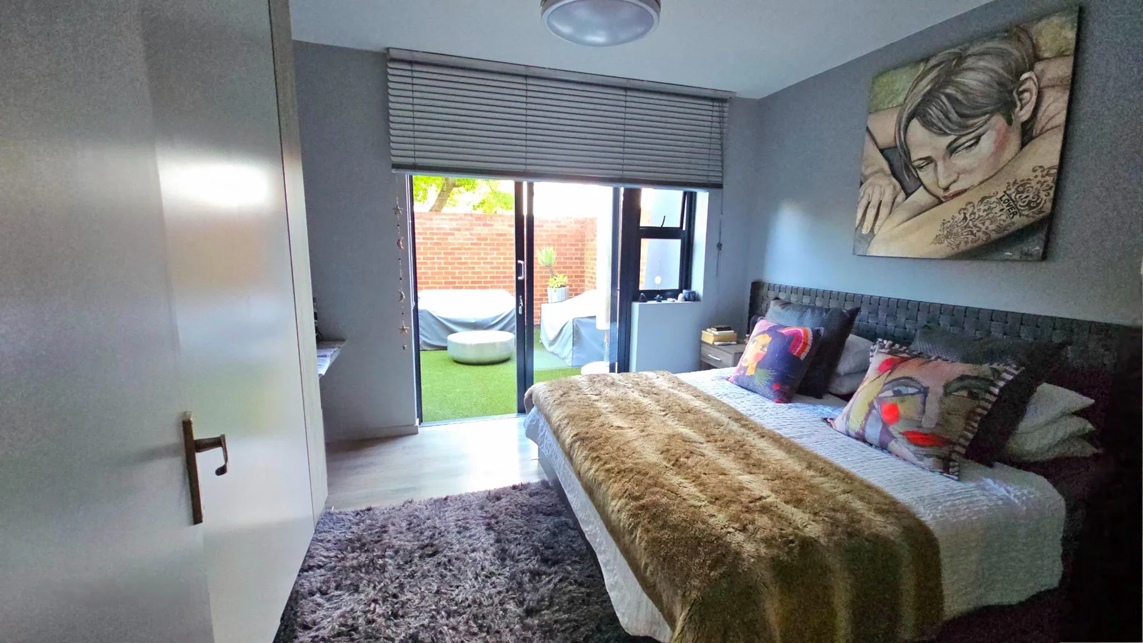 Luxury Apartment for To Let in Menlo Park!