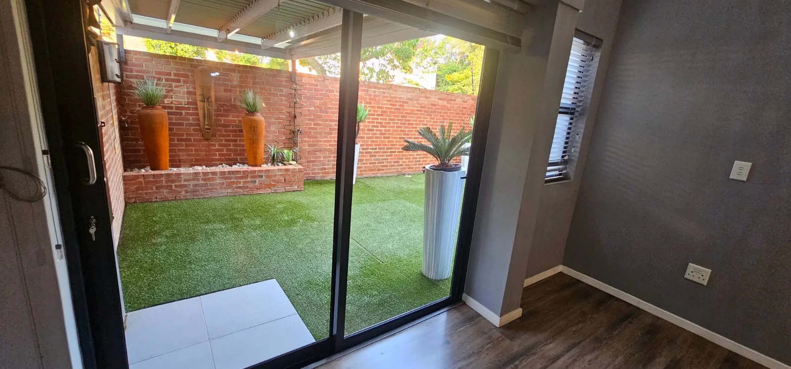 Luxury Apartment for To Let in Menlo Park!