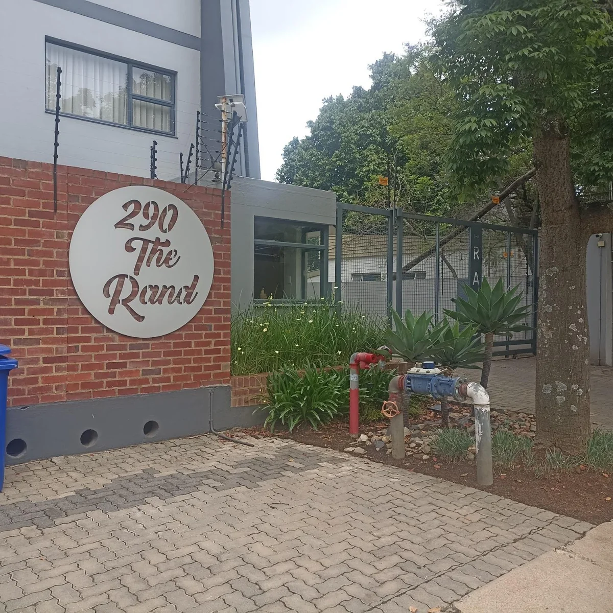 Luxury Apartment for To Let in Menlo Park!