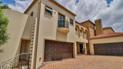 Blue Valley Golf Estate, Centurion