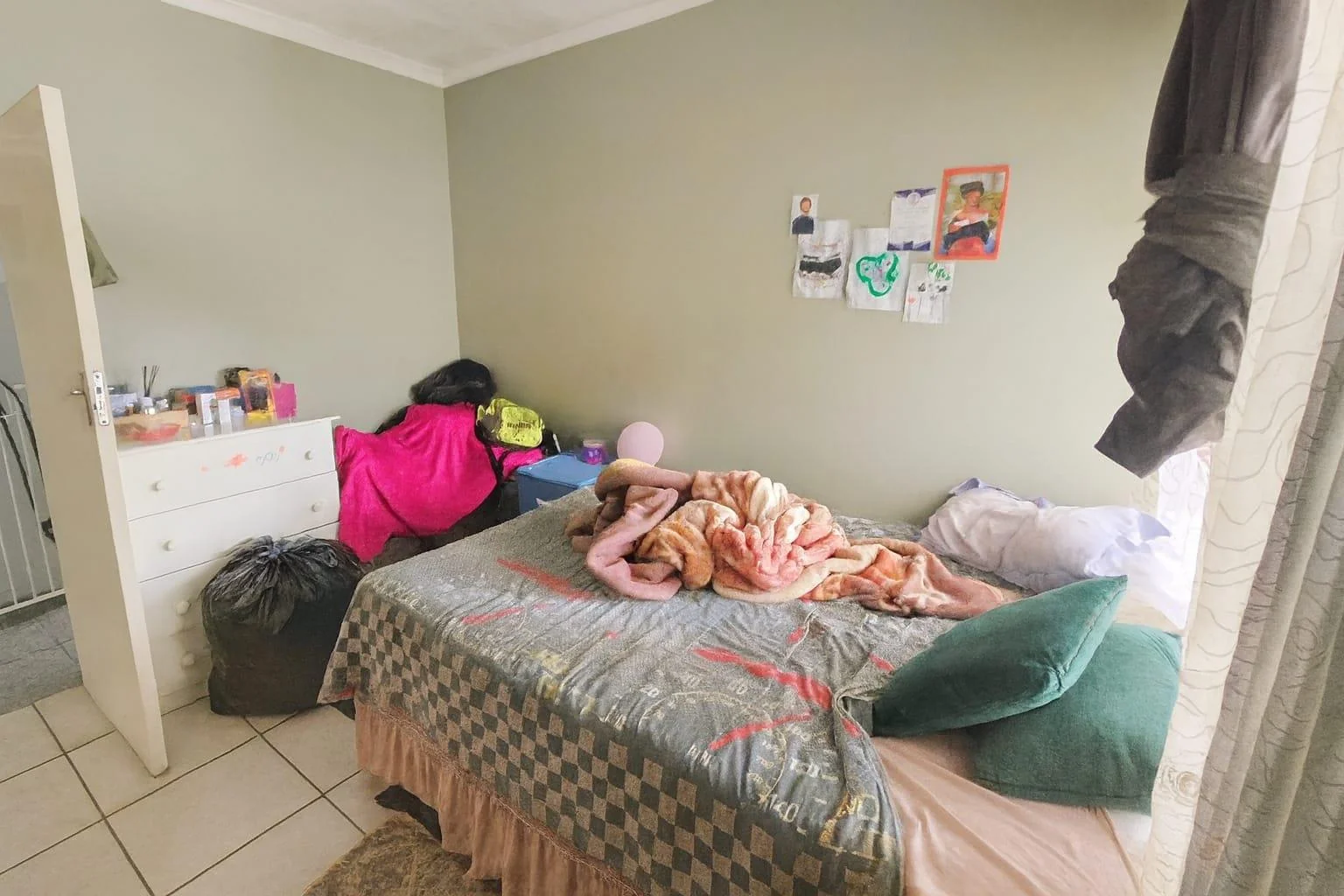 A Peaceful Family Retreat on a Large Stand in Popular Terenure<br/><br/>