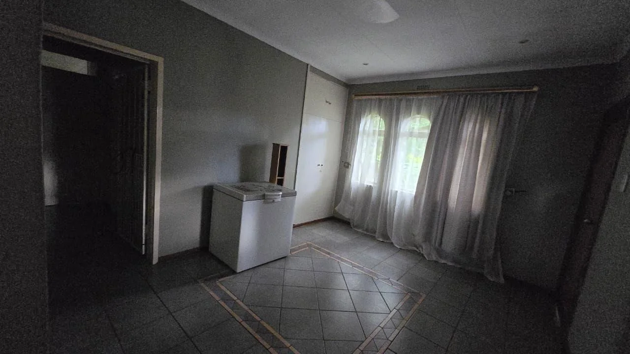 A Peaceful Family Retreat on a Large Stand in Popular Terenure<br/><br/>