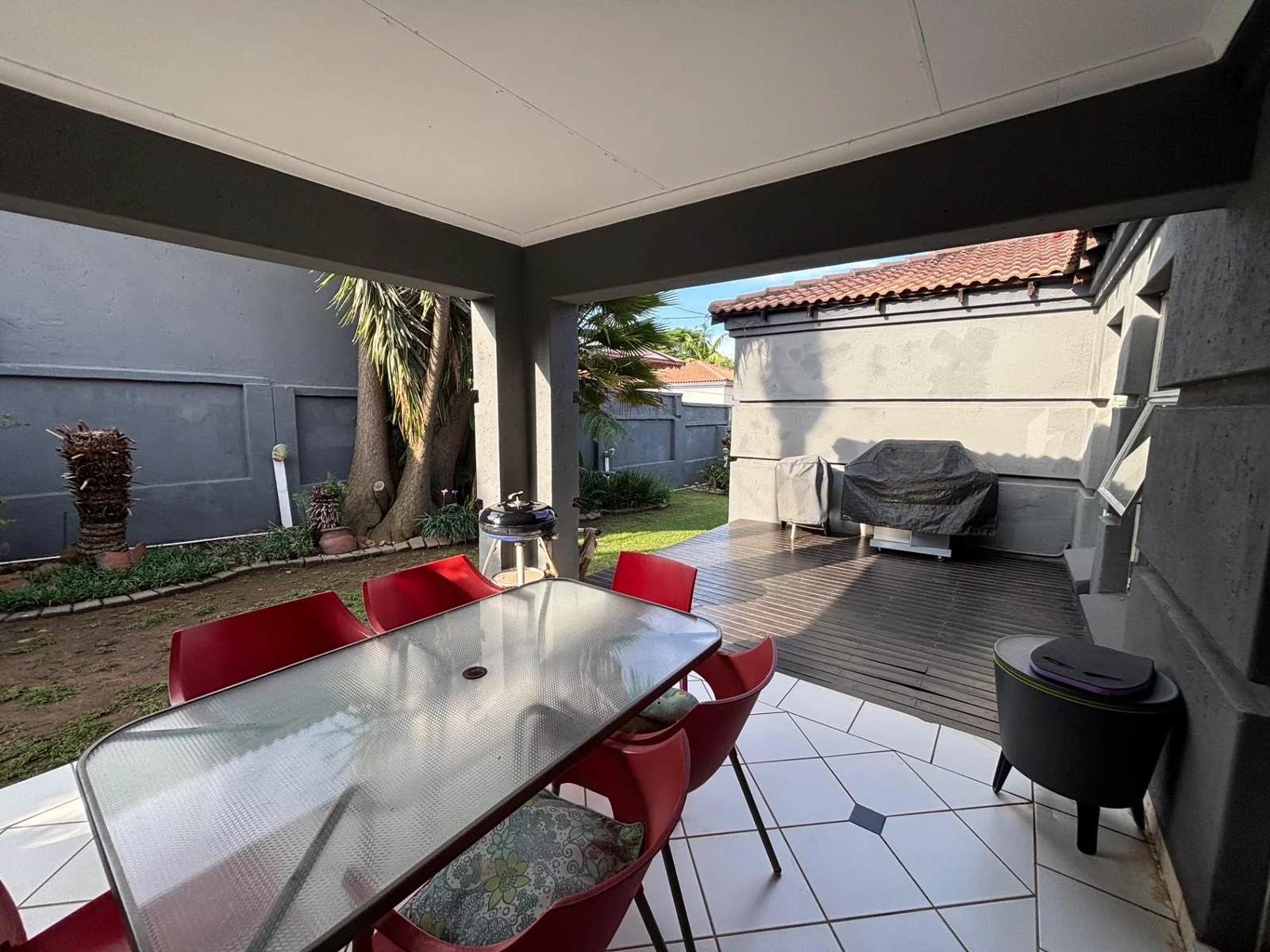 NOT TO BE MISSED .... INSIDE SMALL SECURITY ESTATE.