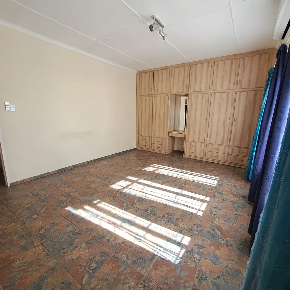 4 Bedroom House For Sale