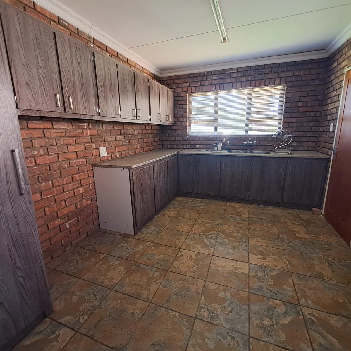 4 Bedroom House For Sale