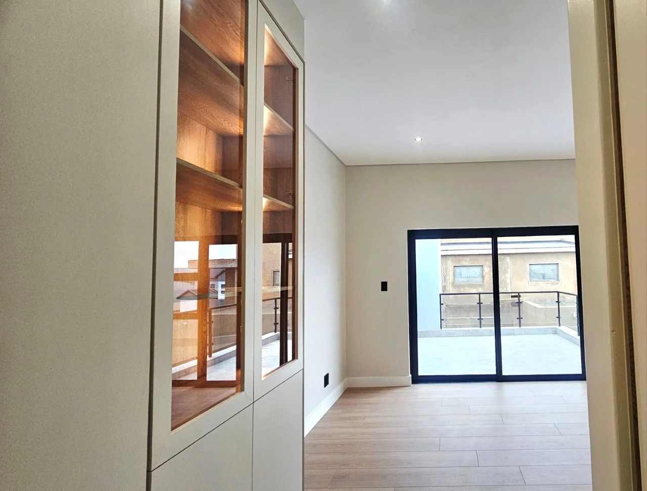 TURNKEY HOME WITH 3 GARAGES  AVAILABLE IN THE NEW DEVELOPING FOUNTAINBROOK ESTATE.