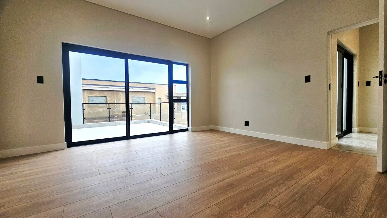 TURNKEY HOME WITH 3 GARAGES  AVAILABLE IN THE NEW DEVELOPING FOUNTAINBROOK ESTATE.