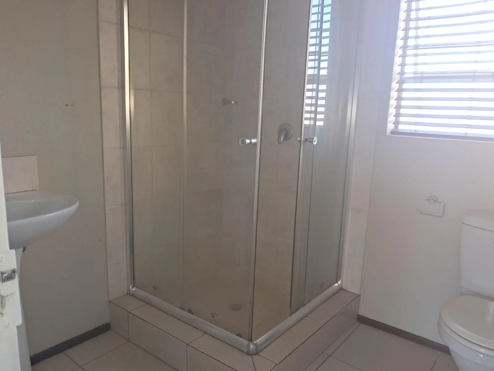 A Two Bedroom Apartment For Rent in Honeypark