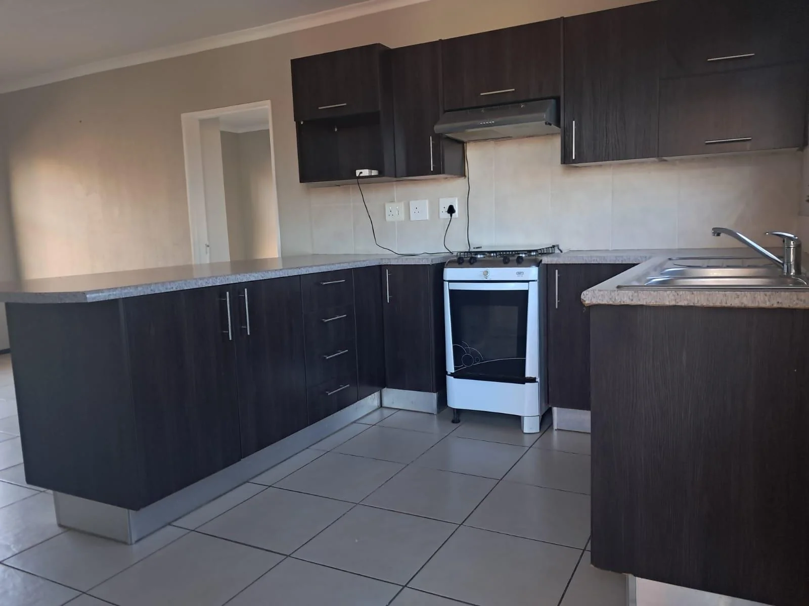 A Two Bedroom Apartment For Rent in Honeypark