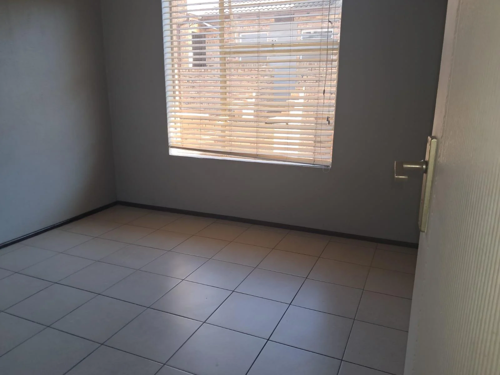 A Two Bedroom Apartment For Rent in Honeypark