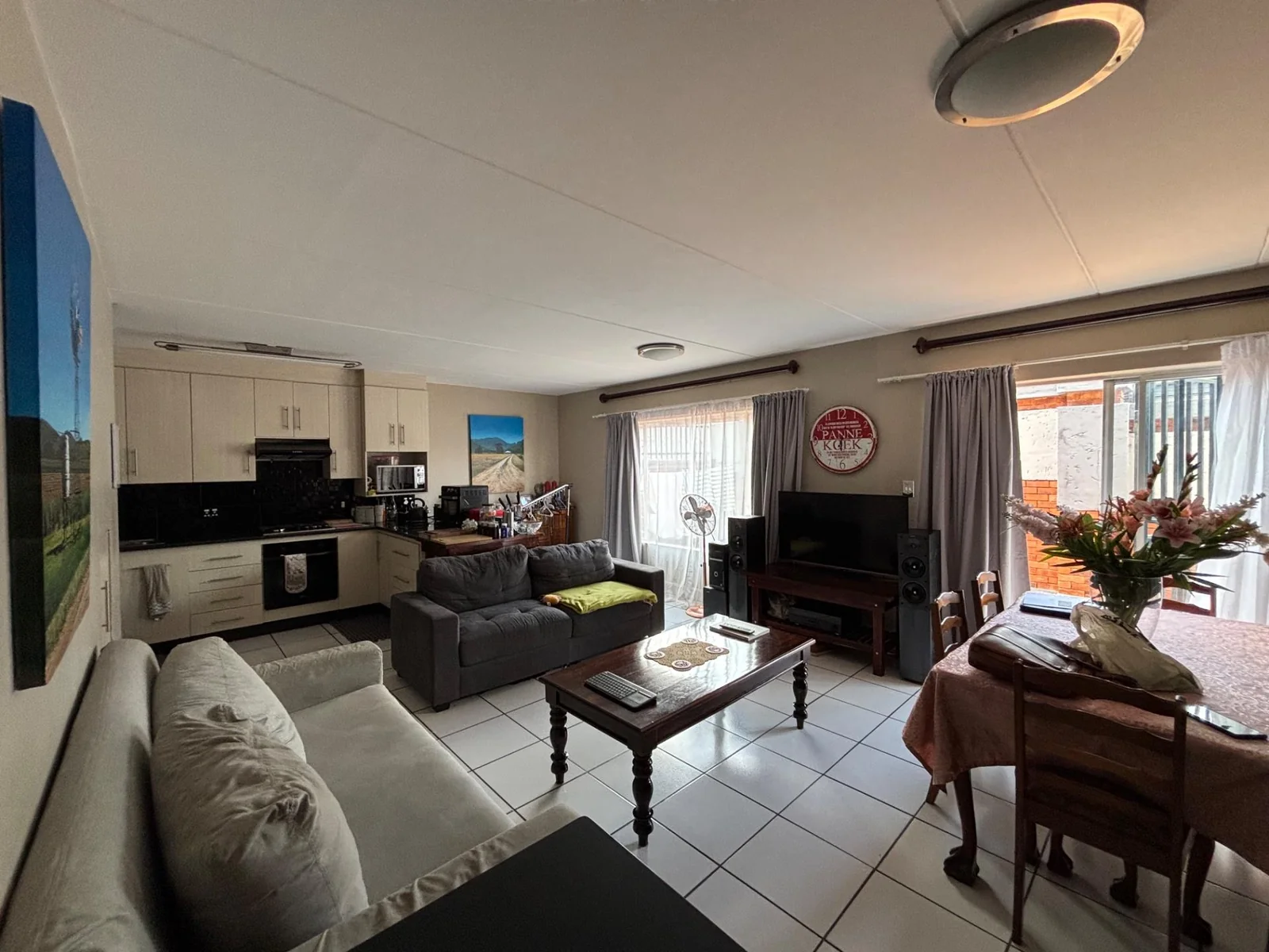 DUPLEX IN A SMALL SECURITY COMPLEX