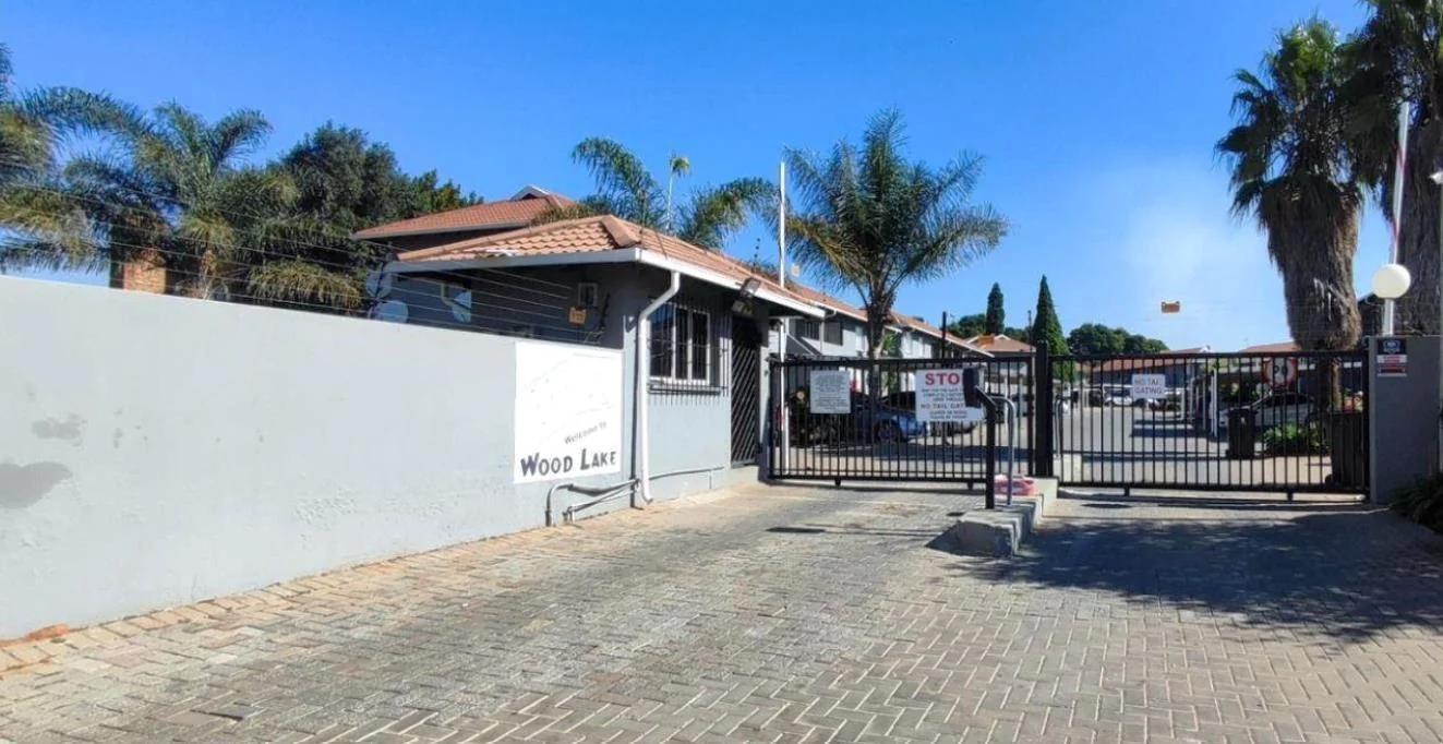 First-Floor Flat in Glen Marais – Comfort Meets Convenience