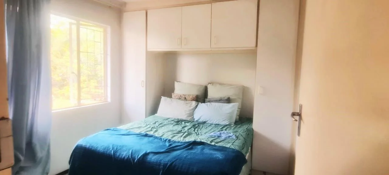 First-Floor Flat in Glen Marais – Comfort Meets Convenience