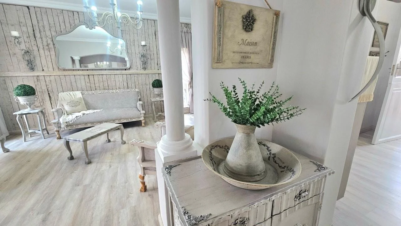 FULL TITLE TOWNHOUSE IN MIDSTREAM ESTATE – NEWLY RENOVATED AND BEAUTIFULLY APPOINTED