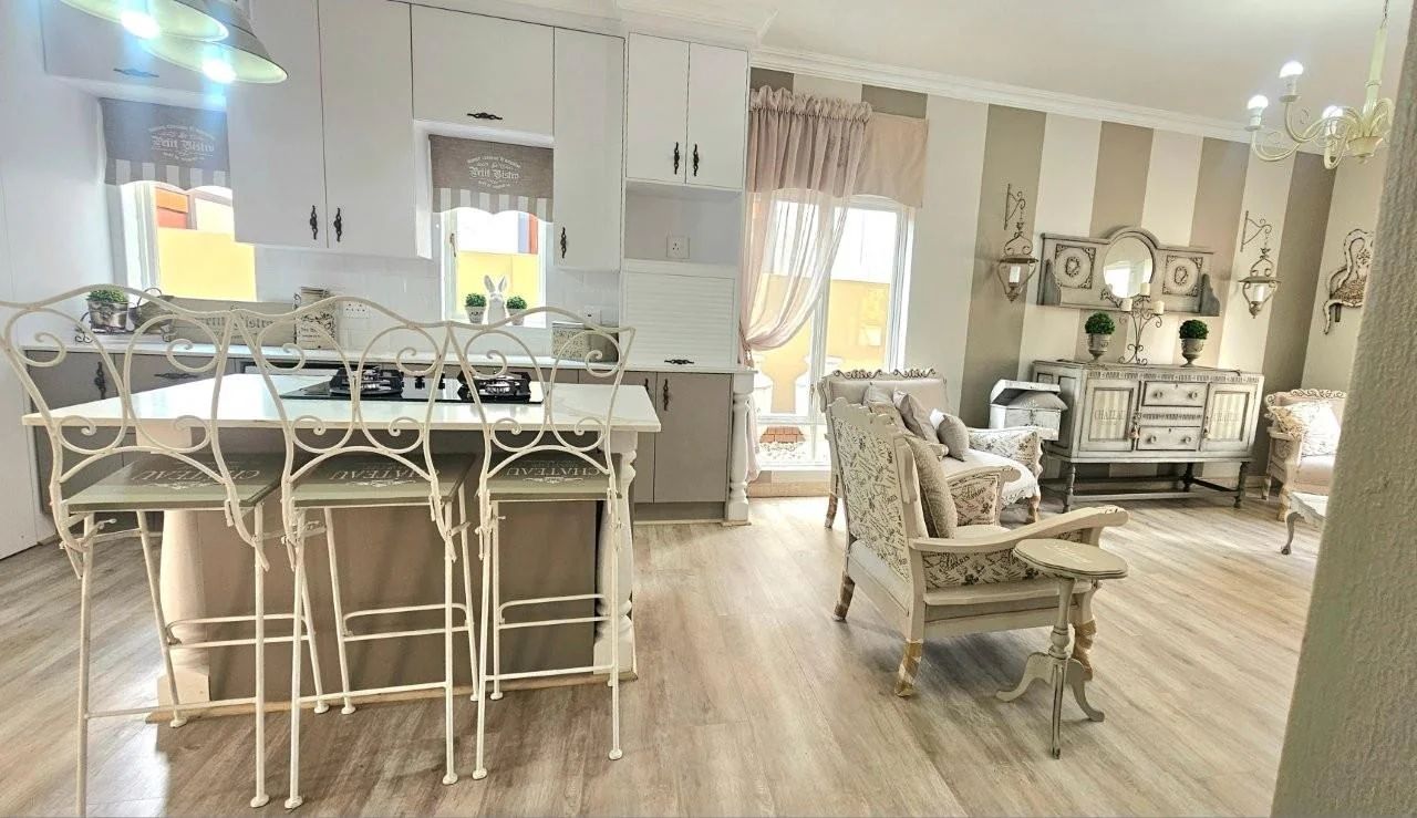 FULL TITLE TOWNHOUSE IN MIDSTREAM ESTATE – NEWLY RENOVATED AND BEAUTIFULLY APPOINTED