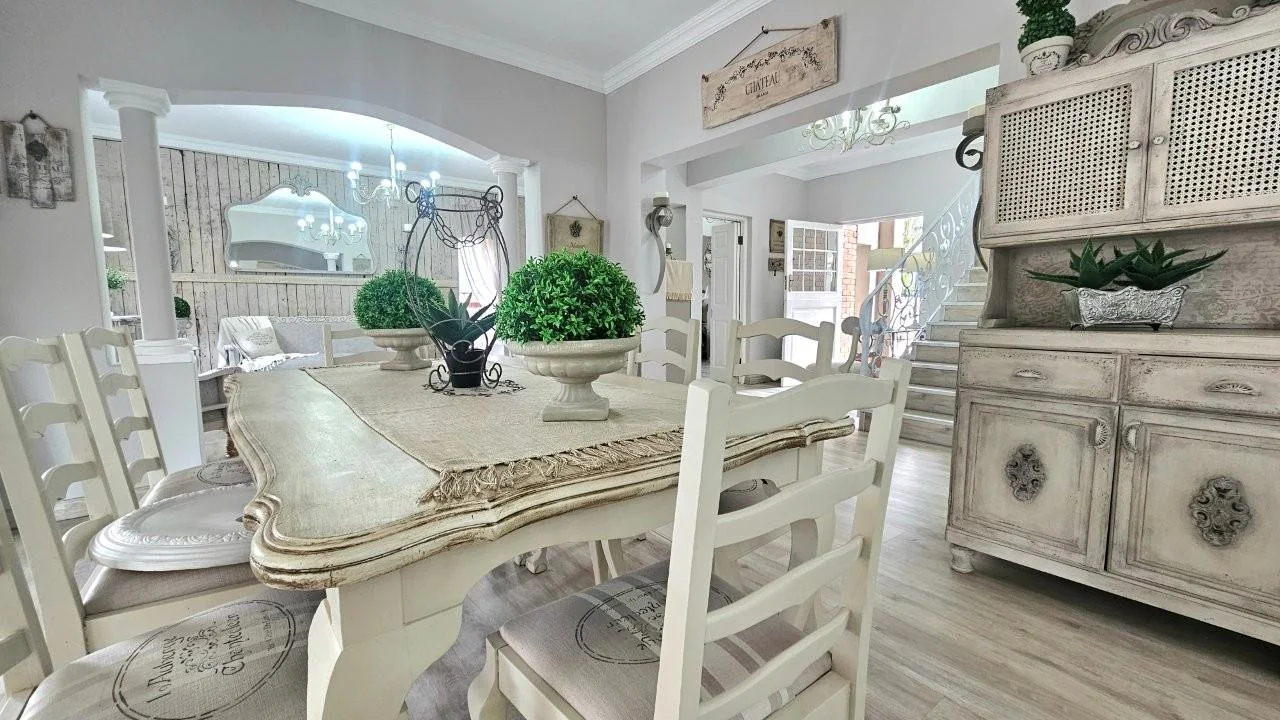 FULL TITLE TOWNHOUSE IN MIDSTREAM ESTATE – NEWLY RENOVATED AND BEAUTIFULLY APPOINTED