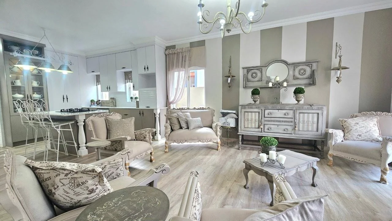 FULL TITLE TOWNHOUSE IN MIDSTREAM ESTATE – NEWLY RENOVATED AND BEAUTIFULLY APPOINTED