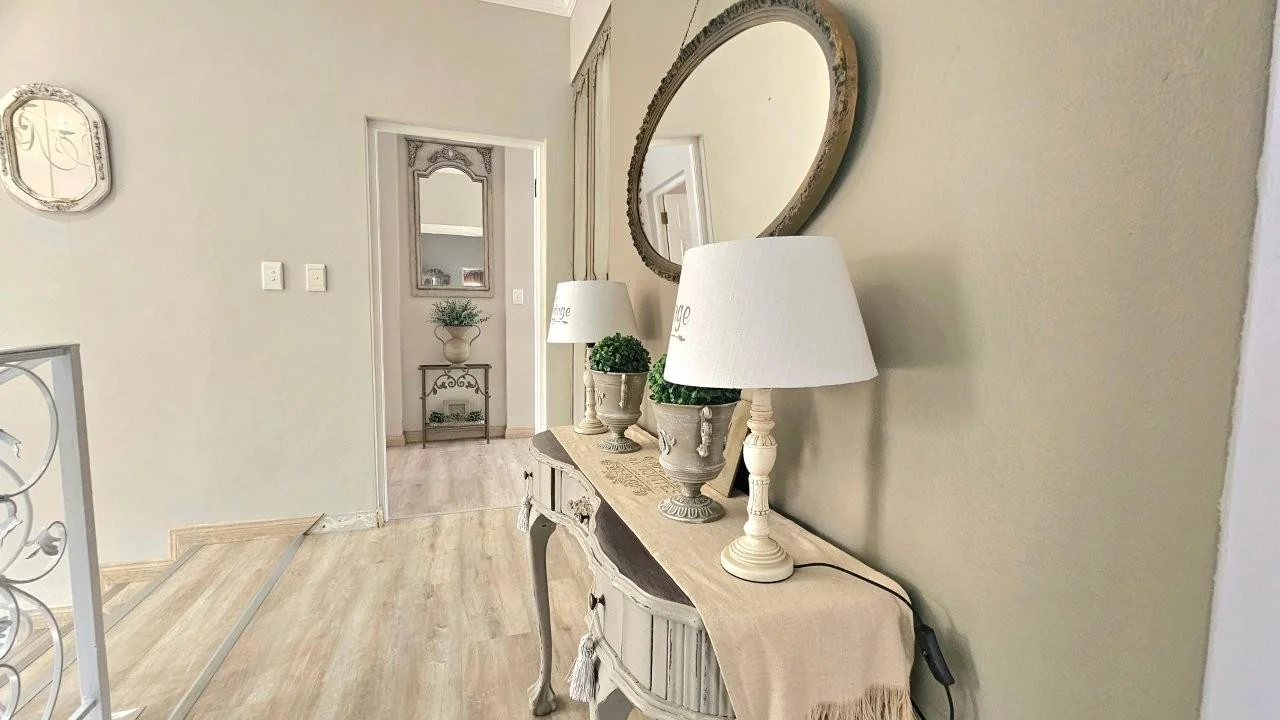 FULL TITLE TOWNHOUSE IN MIDSTREAM ESTATE – NEWLY RENOVATED AND BEAUTIFULLY APPOINTED