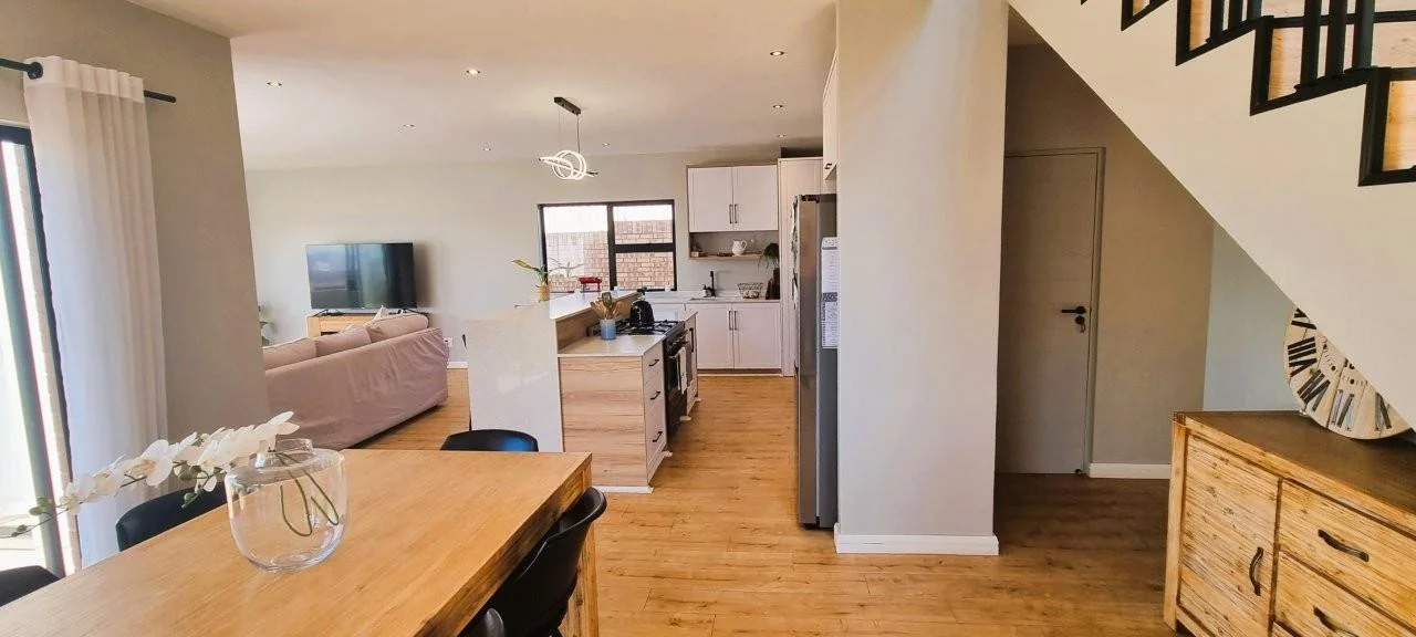 WHEN VALUE RISES ABOVE THE PRICE – A CONTEMPORARY MASTERPIECE IN MIDSTREAM HEIGHTS