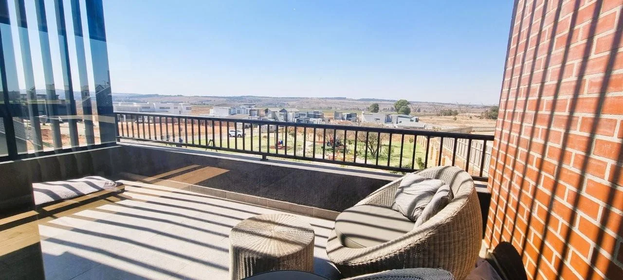 WHEN VALUE RISES ABOVE THE PRICE – A CONTEMPORARY MASTERPIECE IN MIDSTREAM HEIGHTS