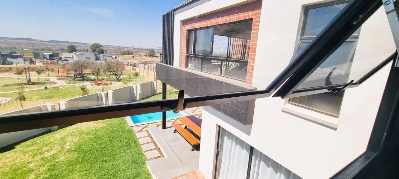 WHEN VALUE RISES ABOVE THE PRICE – A CONTEMPORARY MASTERPIECE IN MIDSTREAM HEIGHTS