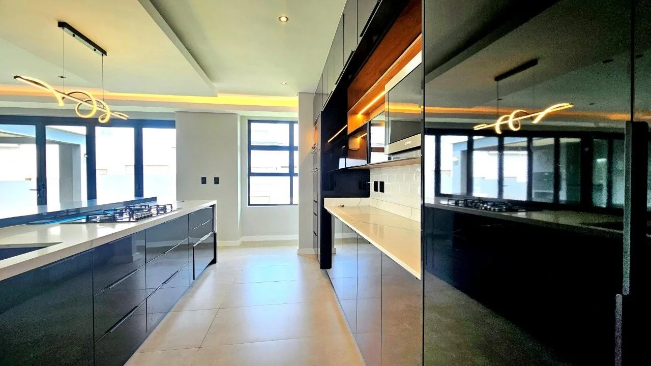 MIDSTREAM HEIGHTS – WHAT A WONDERFUL WORLD!