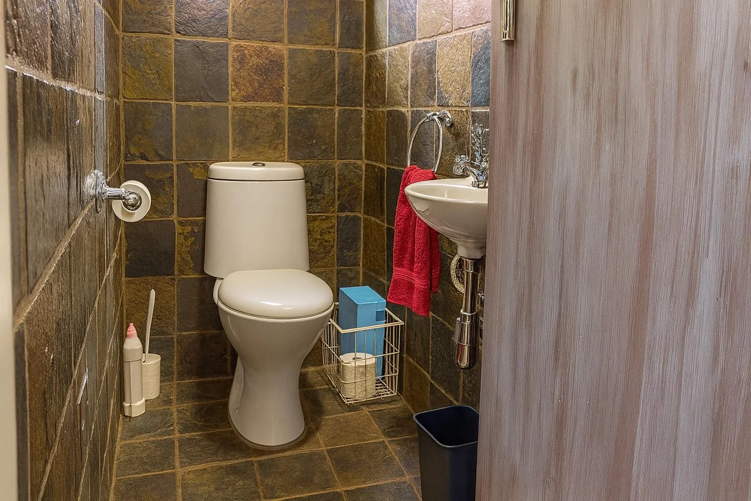 NEW LISTING ..... FOR THE BIGGER FAMILY!!