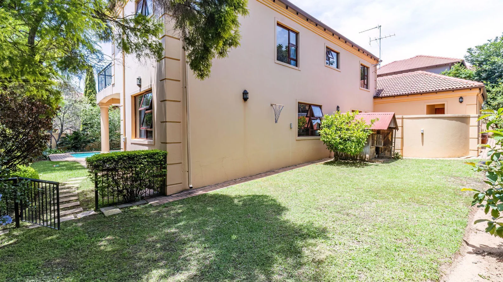 Prime Home for Sale in Fernridge Estate, Dainfern