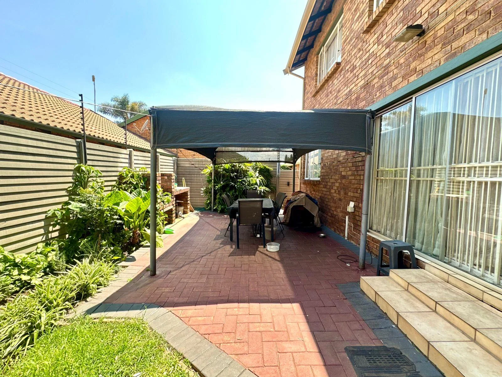 YOUR NEXT FAMILY HOME IS HERE! MAKE THE MOVE