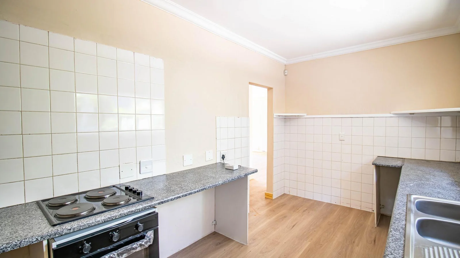 Discover Exceptional Space, Versatility & Income-Generating Potential on 14th Road