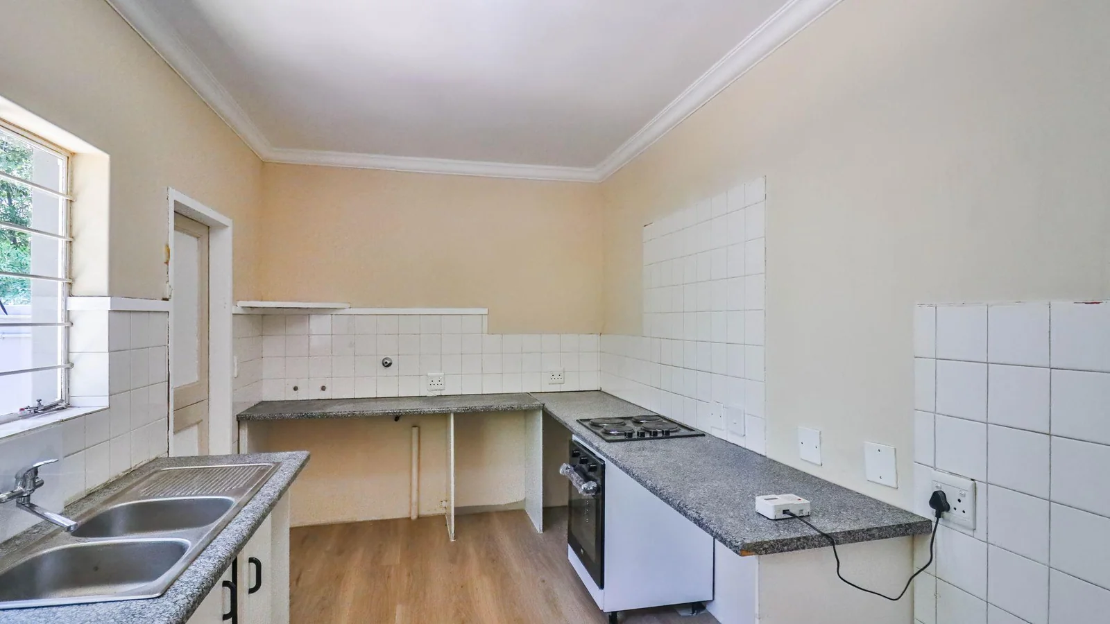 Discover Exceptional Space, Versatility & Income-Generating Potential on 14th Road