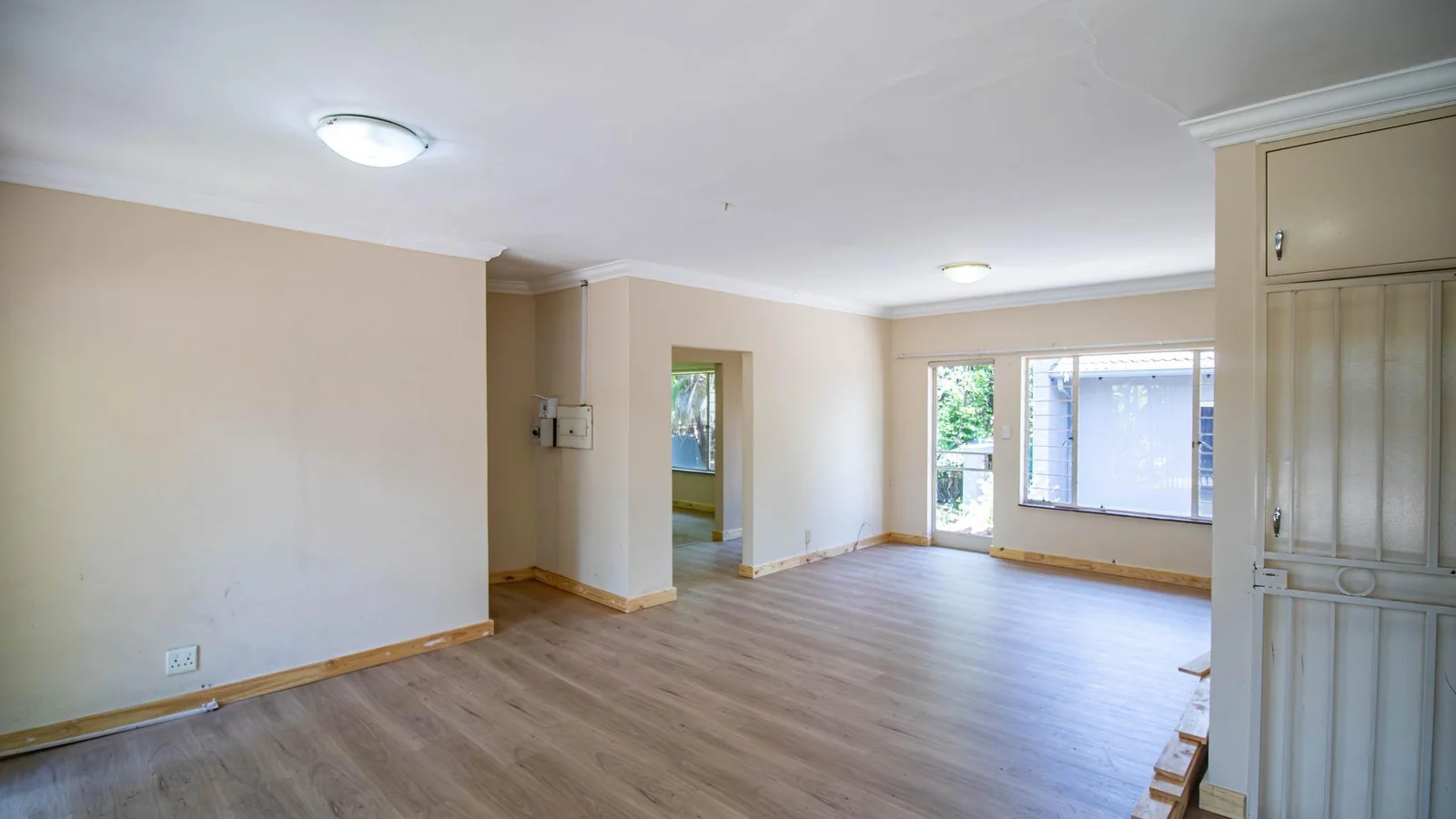 Discover Exceptional Space, Versatility & Income-Generating Potential on 14th Road