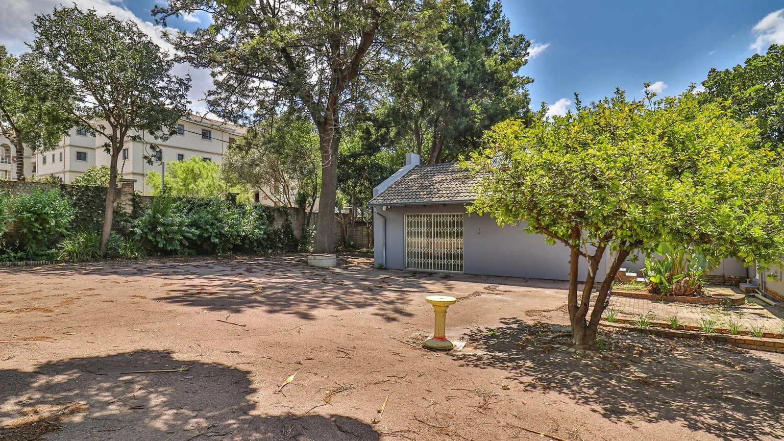 Discover Exceptional Space, Versatility & Income-Generating Potential on 14th Road