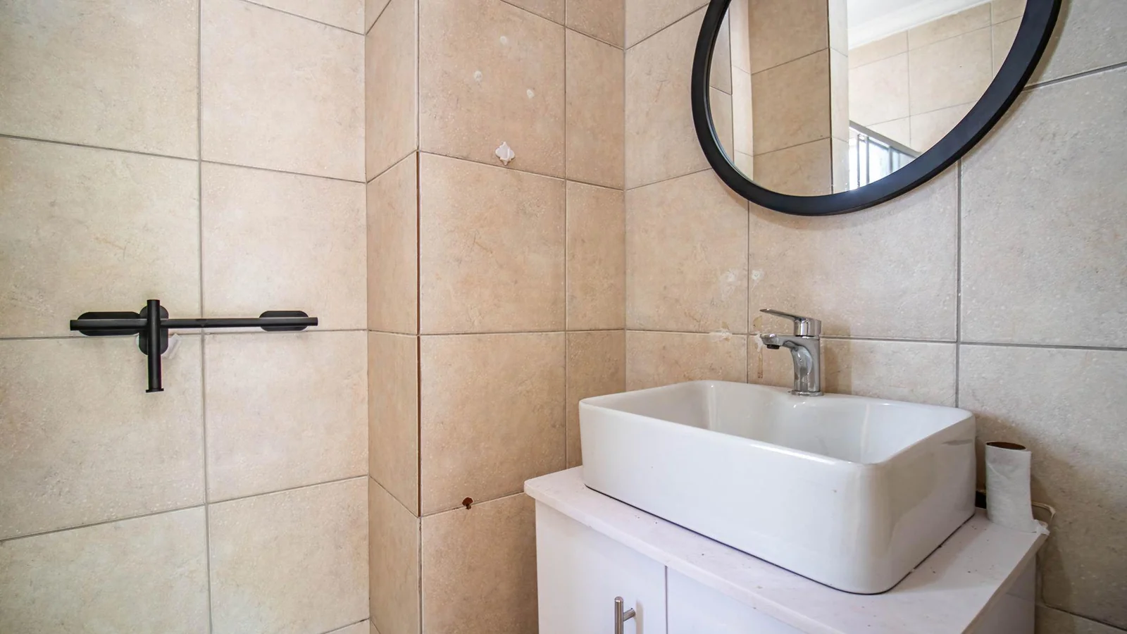 Discover Exceptional Space, Versatility & Income-Generating Potential on 14th Road