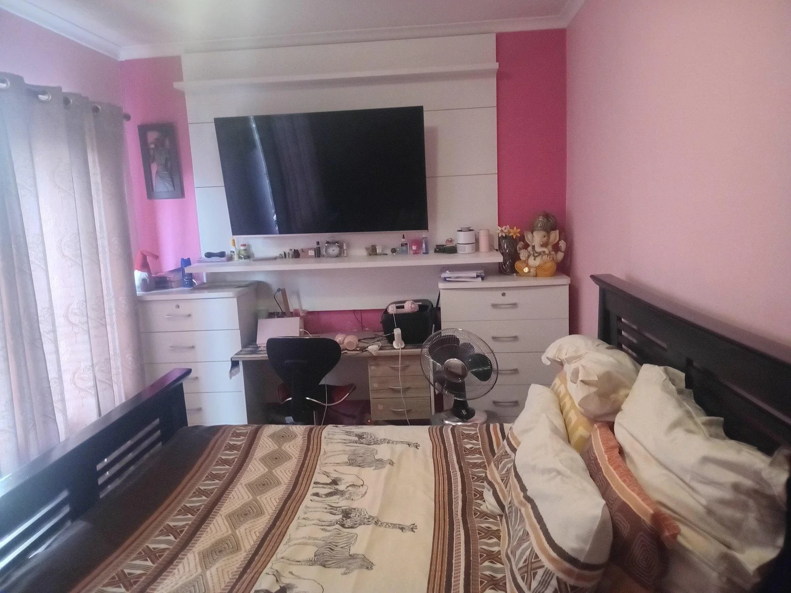 A 3 bed, 2 bath double story house in Country View , Midrand.