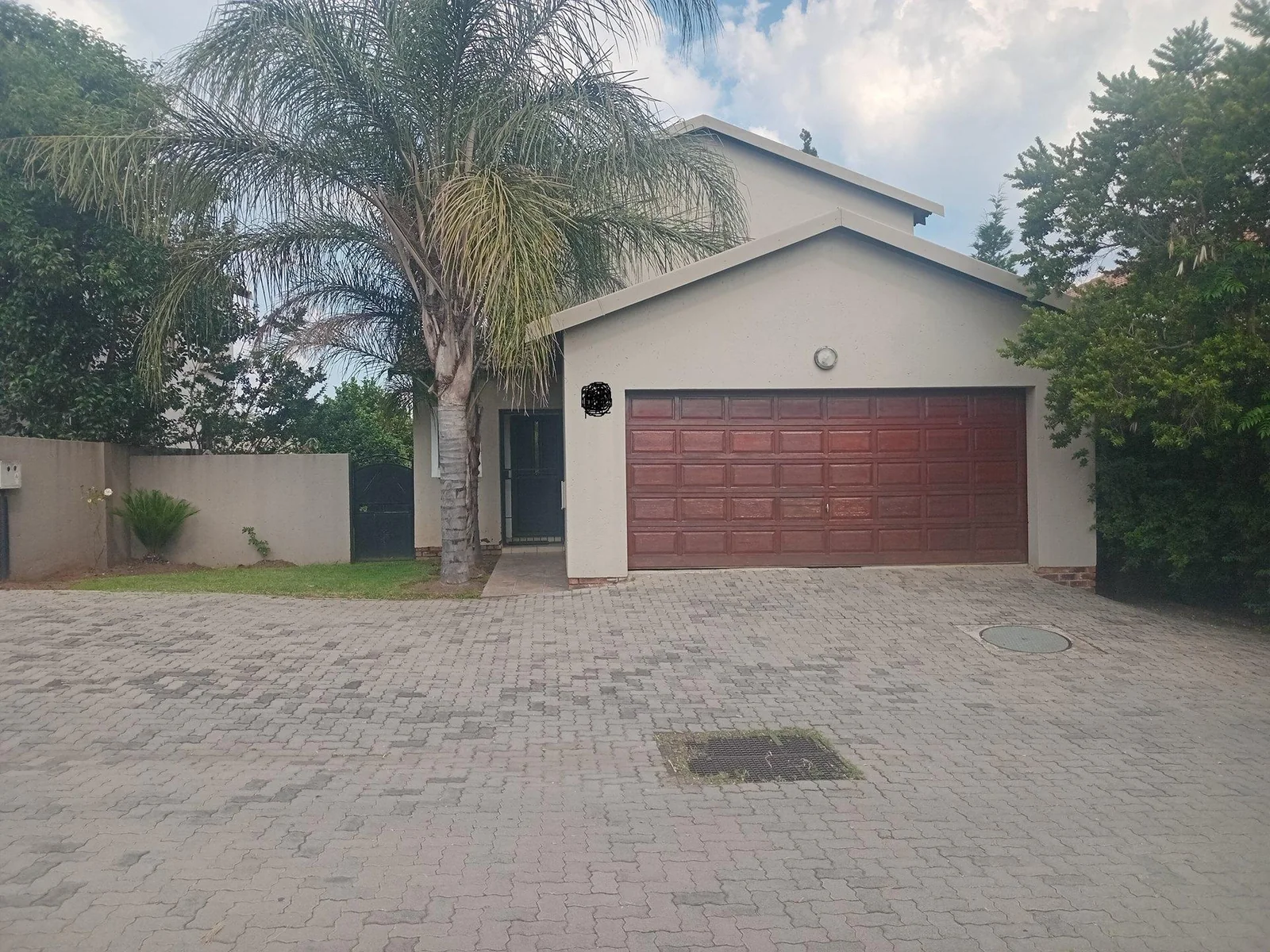 A 3 bed, 2 bath double story house in Country View , Midrand.