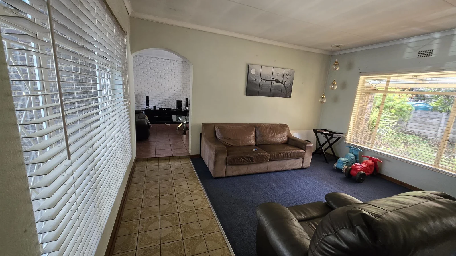 Spacious 3-Bedroom Family Home with Great Potential in Bonaero Park