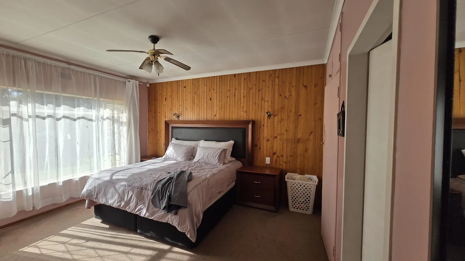 Spacious 3-Bedroom Family Home with Great Potential in Bonaero Park