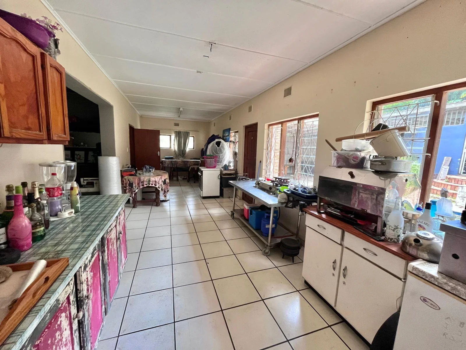 4 Bedroom Home with 1 Bedroom Garden Flat