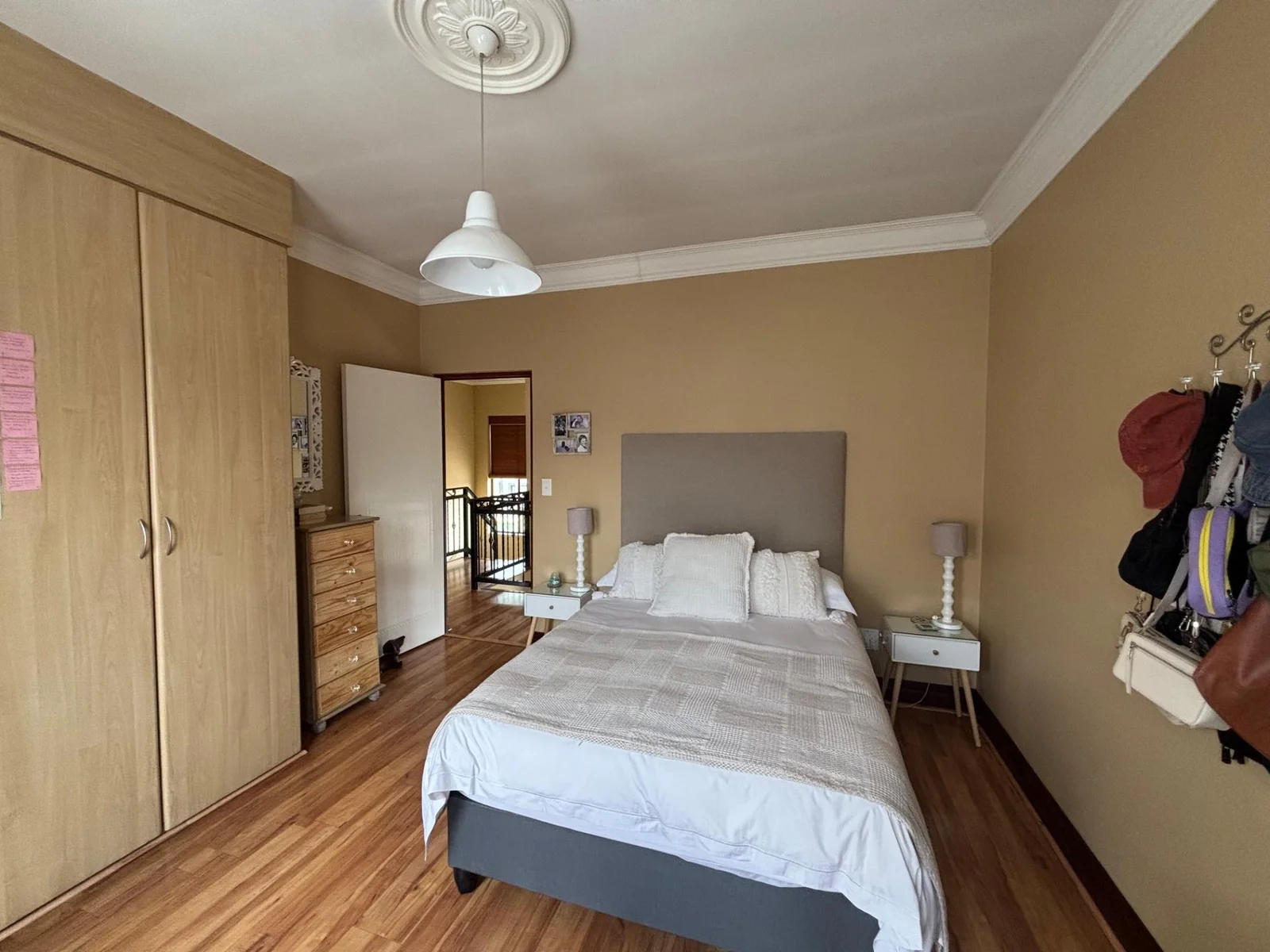 NEW LISTING ...... FAMILY HOME INSIDE SECURITY ESTATE!