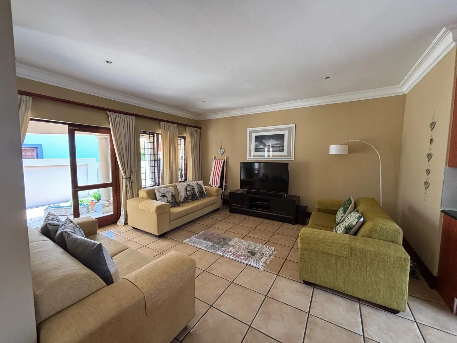 NEW LISTING ...... FAMILY HOME INSIDE SECURITY ESTATE!