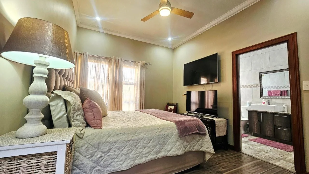 GREAT VALUE FOR MONEY IN MIDSTREAM RIDGE ESTATE.