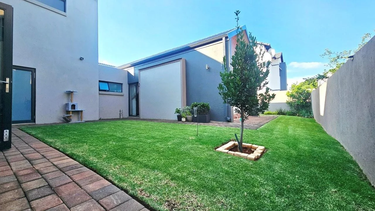 GREAT VALUE FOR MONEY IN MIDSTREAM RIDGE ESTATE.