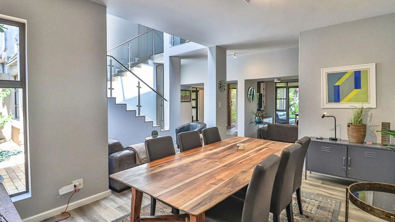 3 Bedroom STUNNER in a secure and prime location