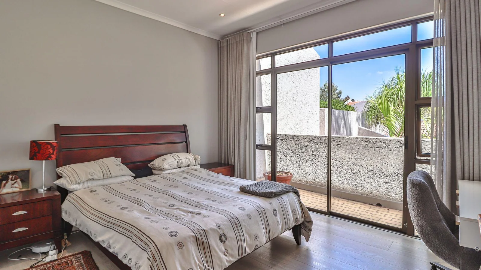 3 Bedroom STUNNER in a secure and prime location