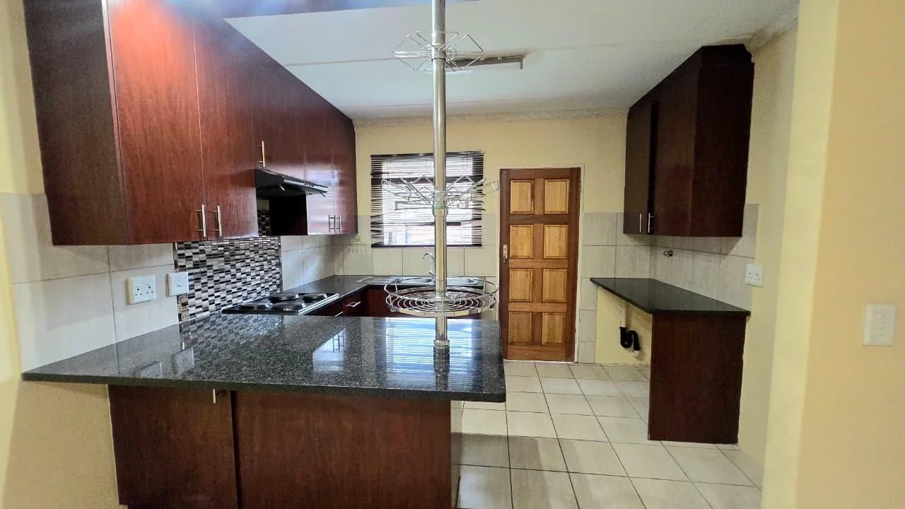 Ground Floor Convenience at Umgeni Mews | 3 Beds | R10 000 pm