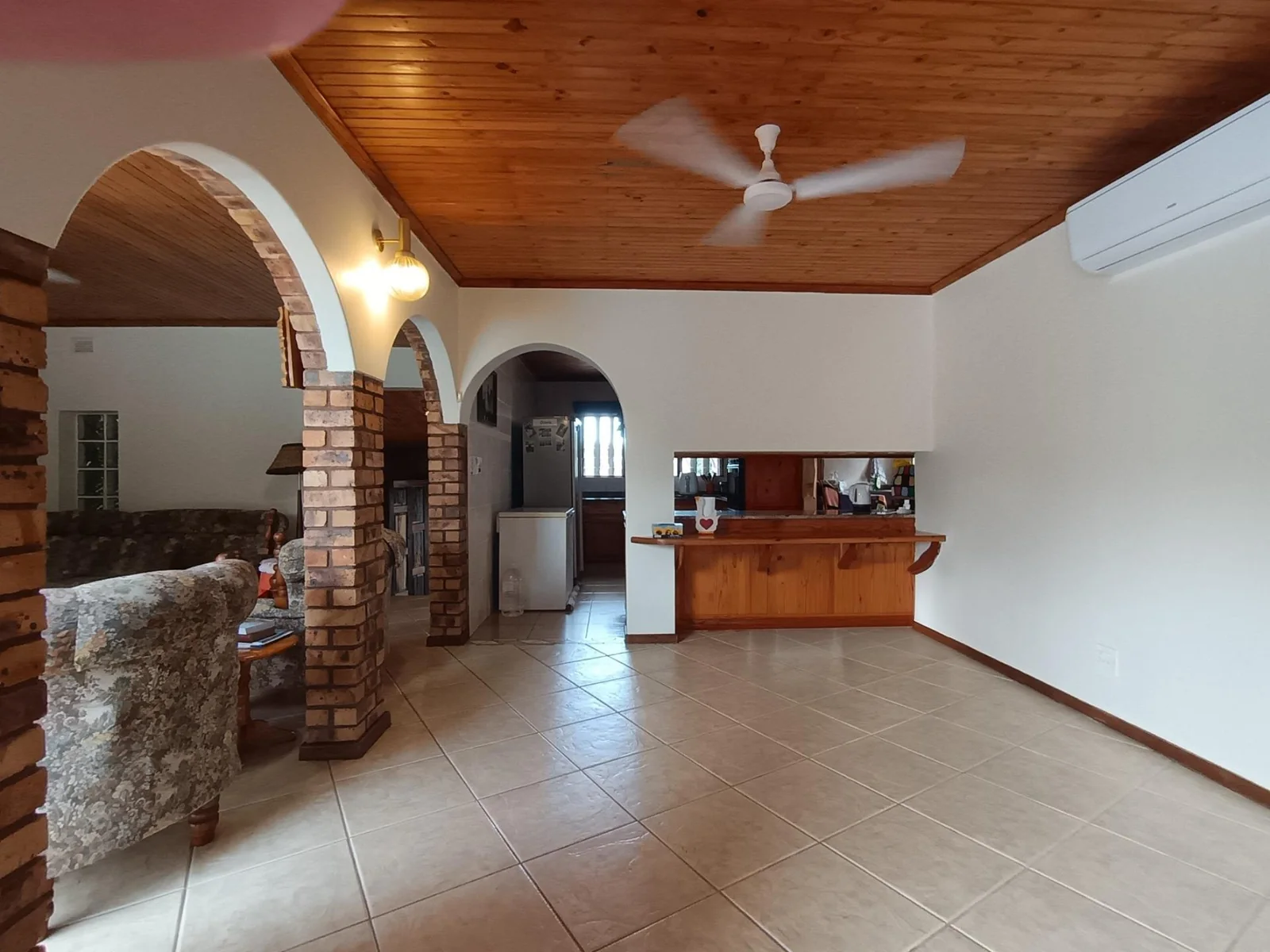 Immaculate - One-Owner Home in the prestigious Meer en See.