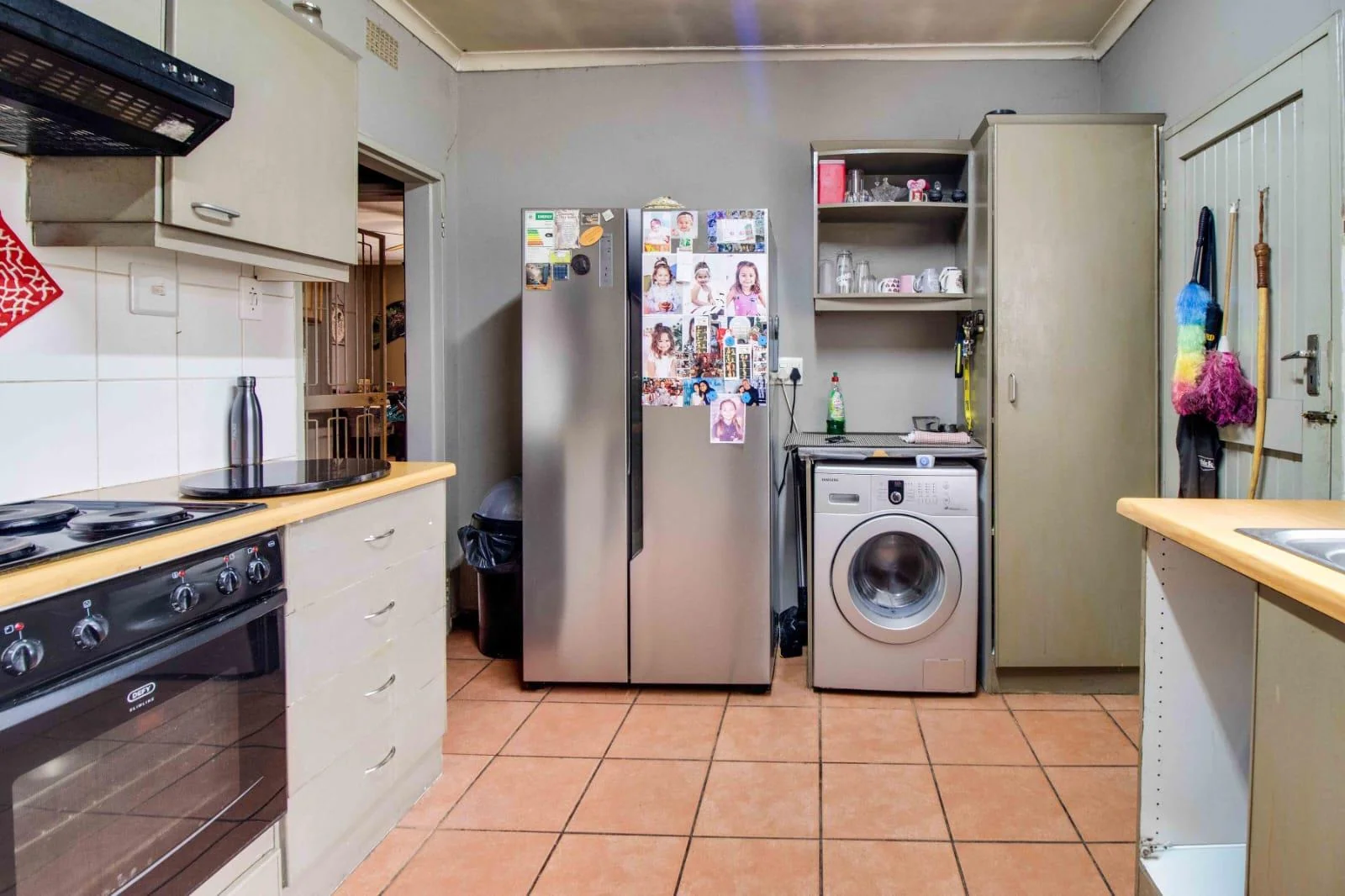 Spacious Family Home in Secure Boomed-Off Area – Bardene