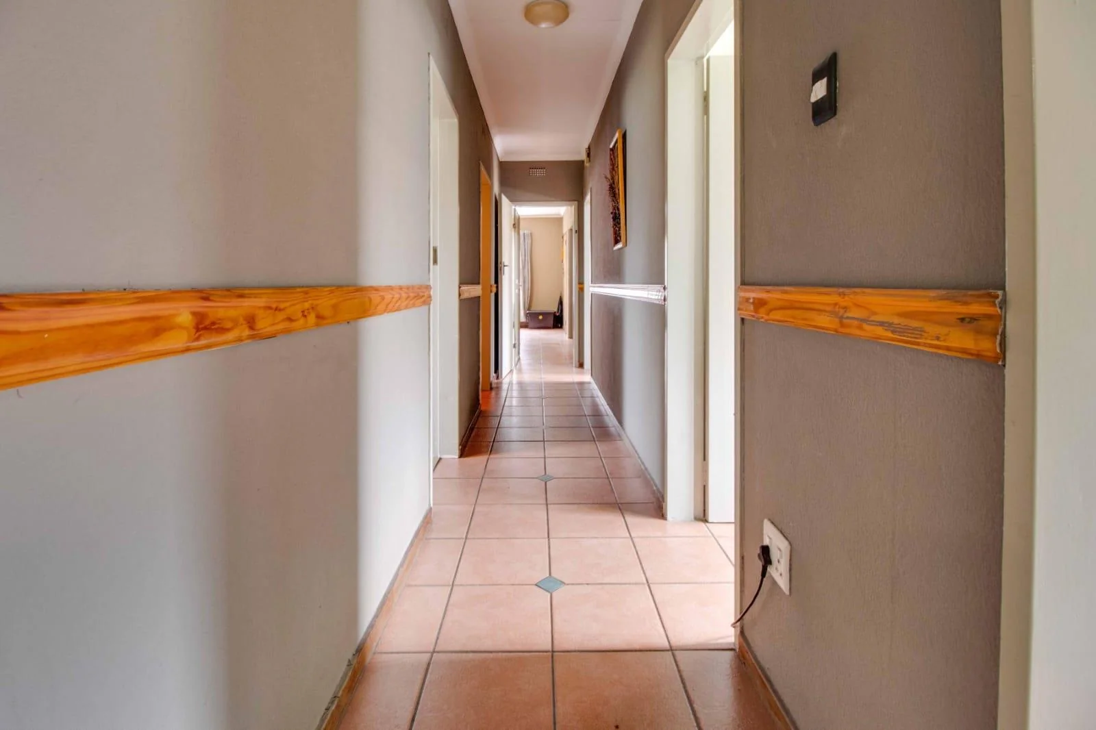 Spacious Family Home in Secure Boomed-Off Area – Bardene